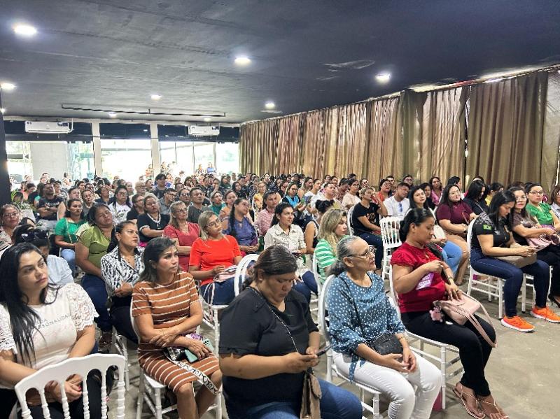 Governo do Amazonas atende indicações da Vereadora Márcia Baranda e realiza ações de cidadania e inclusão em Parintins