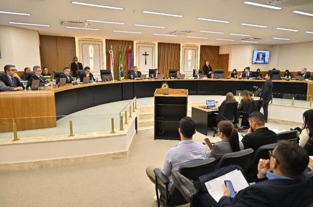 TCE-AM determina que presidente da Câmara de Envira devolva R$ 110 mil aos cofres públicos TCE-AM determina que presidente da Câmara de Envira devolva R$ 110 mil aos cofres públicos