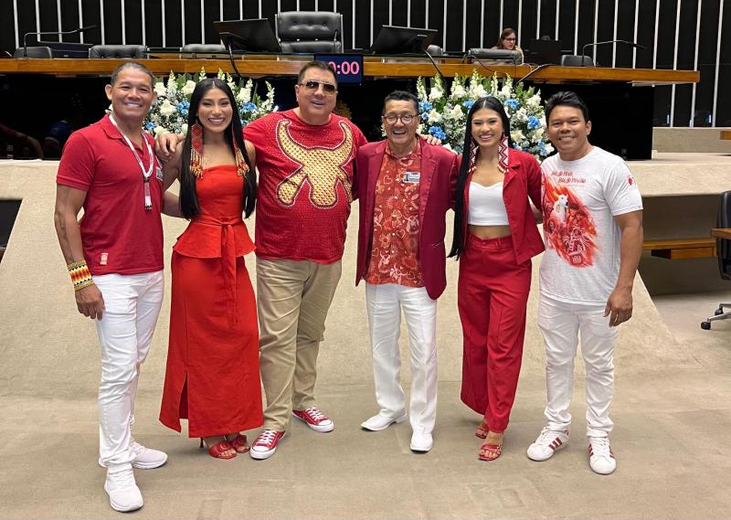 Boi Garantido é homenageado na Câmara dos Deputados em sessão dedicada ao Festival de Parintins