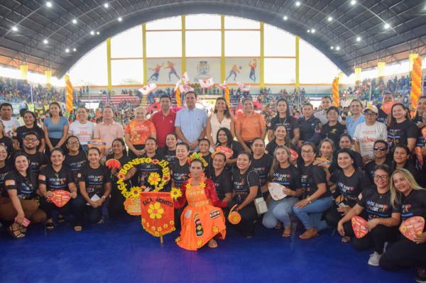 Prefeitura de Parintins realiza ato público e mobiliza população em prol da campanha Maio Laranja: Faça Bonito Prefeitura de Parintins realiza ato público e mobiliza população em prol da campanha Maio Laranja: Faça Bonito