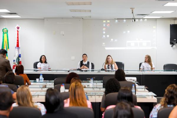 Deputada Mayra Dias e Cast promovem seminário sobre Apraxia de Fala na infância na Aleam