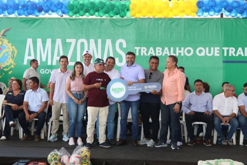 Em Tapauá, governador Wilson Lima fomenta setor primário com entregas de equipamentos e repasse de recursos em mais de R 2 milhões Em Tapauá, governador Wilson Lima fomenta setor primário com entregas de equipamentos e repasse de recursos em mais de R 2 milhões