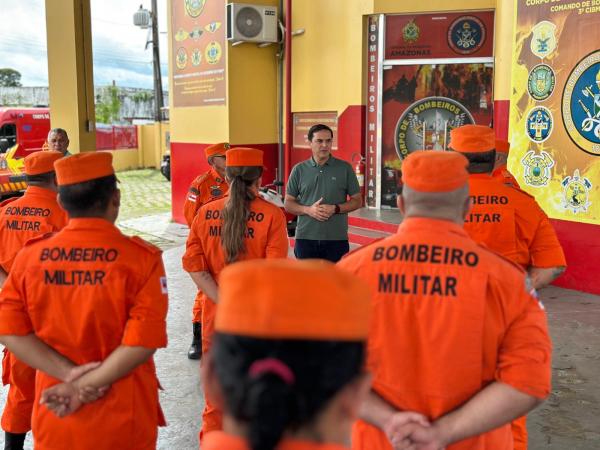 Prefeito Mateus Assayag fortalece parceria com o Corpo de Bombeiros de Parintins Prefeito Mateus Assayag fortalece parceria com o Corpo de Bombeiros de Parintins