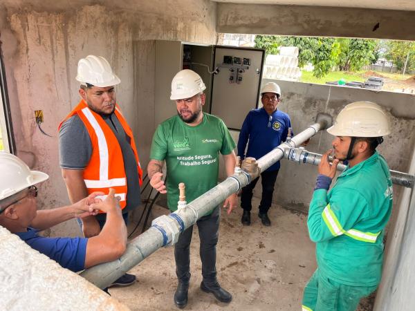 Prefeitura de Parintins realiza visita técnica em obras da UGPE para testes na rede distribuição de água