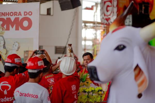 Boi Garantido recebe Nossa Senhora do Carmo e celebra momento de fé na Cidade Garantido Boi Garantido recebe Nossa Senhora do Carmo e celebra momento de fé na Cidade Garantido