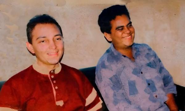 Paulinho Faria e Arlindo Júnior: Dois Gigantes que Marcaram a História do Festival de Parintins Paulinho Faria e Arlindo Júnior: Dois Gigantes que Marcaram a História do Festival de Parintins