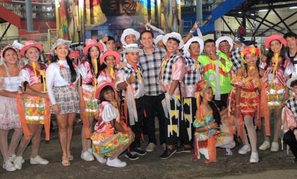Prefeito Mateus Assayag parabeniza brincantes e valoriza diversidade cultural das Quadrilhas e Danças no 58º Festival de Parintins