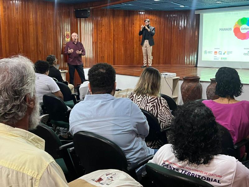 Manaus lidera capitais brasileiras em acesso da população a apresentações de dança, aponta pesquisa inédita Manaus lidera capitais brasileiras em acesso da população a apresentações de dança, aponta pesquisa inédita