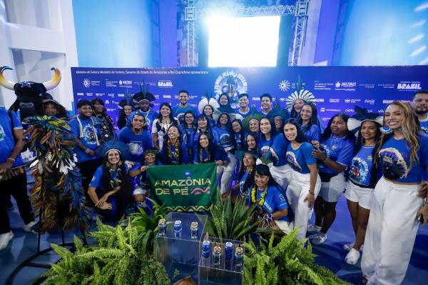 Caprichoso apresenta projeto de arena “É Tempo de Retomada” e Manto Tupinambá do Novo Tempo com presença de lideranças indígenas e quilombolas Caprichoso apresenta projeto de arena “É Tempo de Retomada” e Manto Tupinambá do Novo Tempo com presença de lideranças indígenas e quilombolas