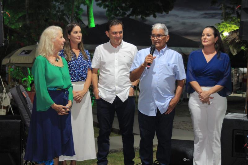 Simão Assayag lança o livro Sabedoria: O Jeito de Abraçar o Mundo