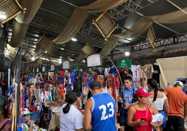 Festival de Parintins 2025: Mais de 80 mil pessoas já visitaram a Feira de Artesanato Indígena da Fepiam