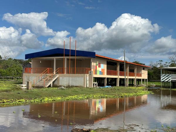Prefeitura de Parintins vai entregar mais duas escolas de grande estrutura na zona rural