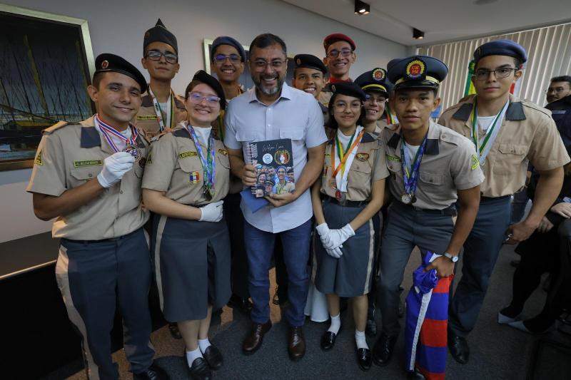 Governador Wilson Lima destaca apoio aos estudantes da rede estadual que vão competir em Olimpíada de Matemática no Japão Governador Wilson Lima destaca apoio aos estudantes da rede estadual que vão competir em Olimpíada de Matemática no Japão