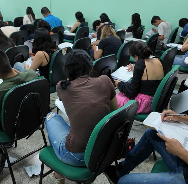 Pré-vestibular da UEA: AprovENS tem inscrições prorrogadas para turma Super Intensivo SIS 3