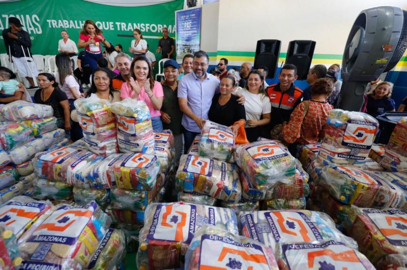 Operação Cheia 2025: Governador Wilson Lima entrega 80 toneladas de alimentos para famílias afetadas pela cheia no Careiro da Várzea Operação Cheia 2025: Governador Wilson Lima entrega 80 toneladas de alimentos para famílias afetadas pela cheia no Careiro da Várzea