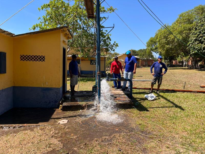 Prefeitura de Parintins executa melhorias na distribuição de água no Mocambo para o Festival de 2025