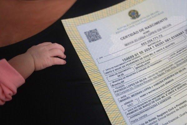 Dados revelam mais de 41 mil crianças sem o nome do pai na certidão no Amazonas