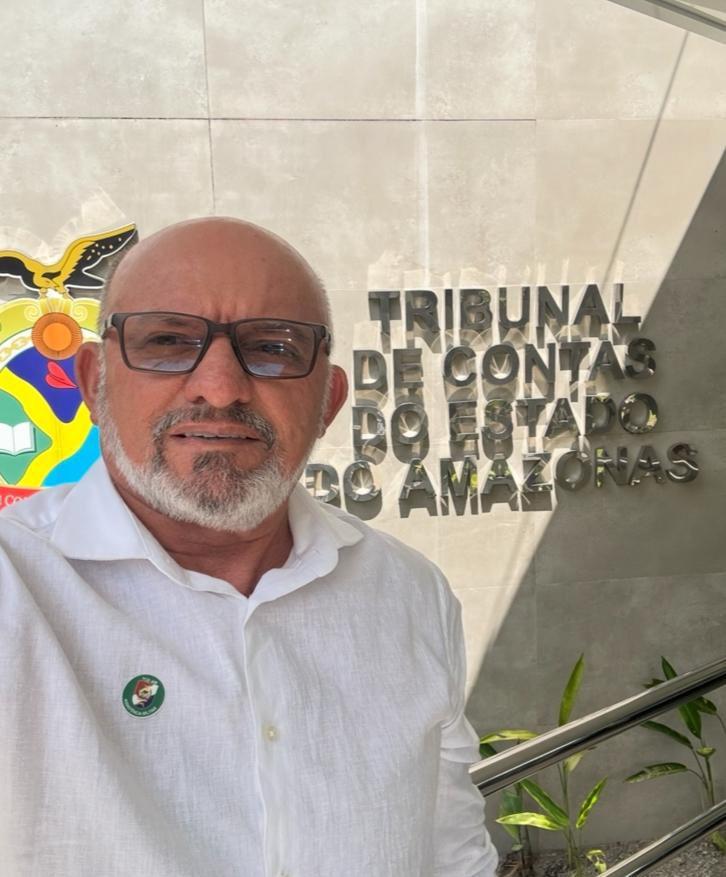 Cabo Linhares participa de seminário no TCE-AM sobre mercado de carbono e uso sustentável das florestas