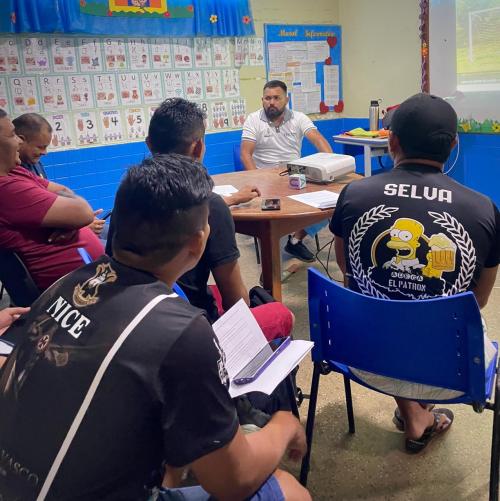 Prefeitura de Parintins realiza curso de Atualização de Regras de Futebol e Futsal no Caburi