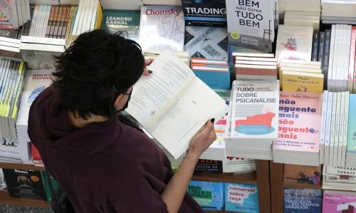 Vereadora Márcia Baranda apresenta Projeto de Lei para incentivar a leitura em Parintins