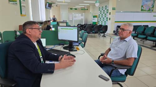 Secretaria de Produção busca Banco da Amazônia para recursos a projeto de bioeconomia em Parintins