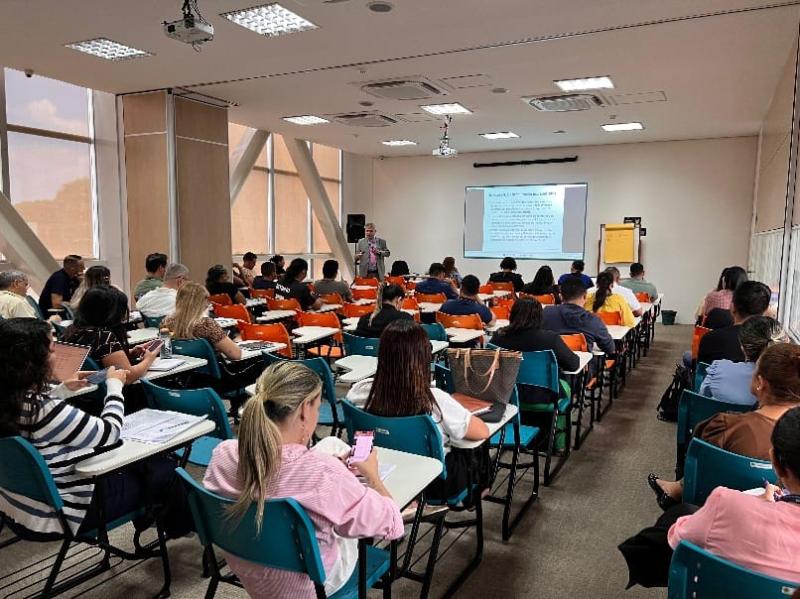 Capacitação sobre a Nova Lei de Licitações reúne gestores de todo o AM no TCE-AM Capacitação sobre a Nova Lei de Licitações reúne gestores de todo o AM no TCE-AM