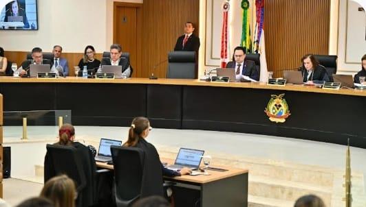 Pleno do TCE-AM multa presidente da Câmara de Itapiranga em R$ 15 mil