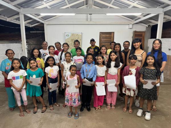 Coral Natalino das Pastorinhas de Parintins resgata tradições e promove inclusão social