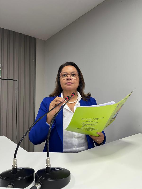 Inclusão social: Vereadora Márcia Baranda propõe programa de qualificação profissional para a comunidade surda em Parintins