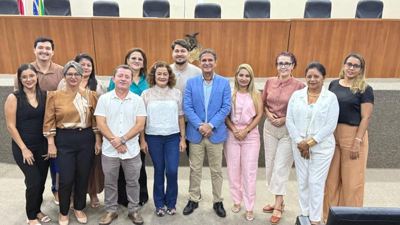 Parintins discute políticas públicas na área da saúde com órgãos estaduais e federais