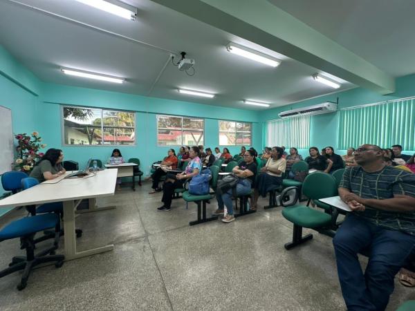 Prefeitura de Parintins e UFAM iniciam curso de formação em Educação Inclusiva