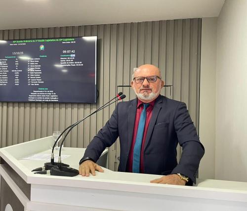 Cabo Linhares desmente candidatura ao Garantido e anuncia fiscalização dos recursos públicos nas agremiações de Parintins