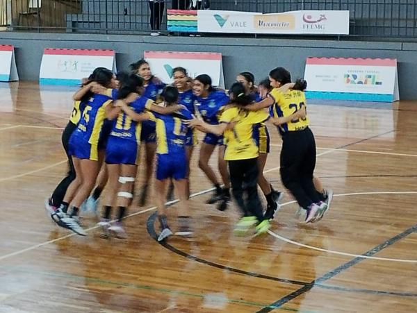 Charles Garcia estreia com vitória no handebol contra Rio de Janeiro Charles Garcia estreia com vitória no handebol contra Rio de Janeiro