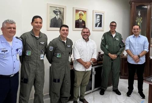 Sistema PAPI será instalado no aeroporto Júlio Belém com investimento de R$ 1,8 milhão, anuncia prefeito Mateus Assayag