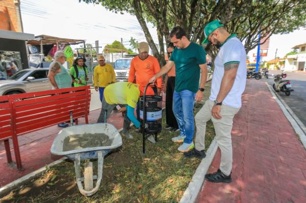 Prefeitura de Parintins instala 70 Lixeiras em logradouros públicos