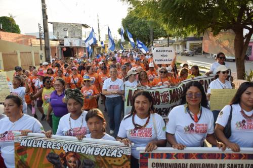 1ª Marcha das Mulheres Negras faz história unindo vozes pela justiça climática e racial