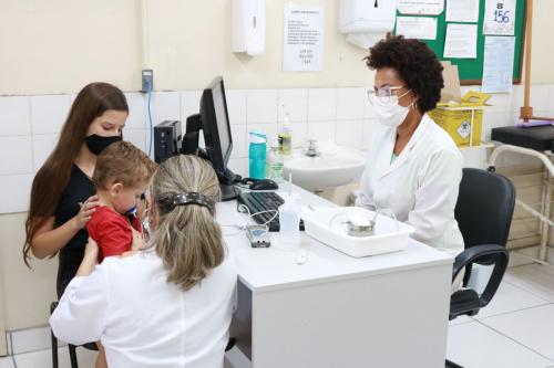 Vereadora Márcia Baranda solicita criação e implantação do Dia Municipal de Triagem Infantil nas UBSs de Parintins