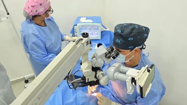 Pacientes celebram recuperação da visão em novo mutirão oftalmológico da Prefeitura de Parintins