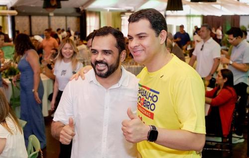 Saullo Vianna amplia base em Parintins com a chegada de Israel Paulain ao seu grupo político