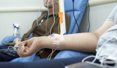 Vereadora Márcia Baranda propõe atendimento prioritário a pacientes em tratamento contínuo em Parintins