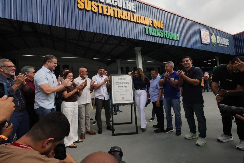Governador Wilson Lima apresenta projeto pioneiro de modelo de moradia sustentável