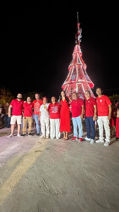 Boi Garantido inaugura complexo natalino na Cidade Garantido e lança álbum especial de Natal