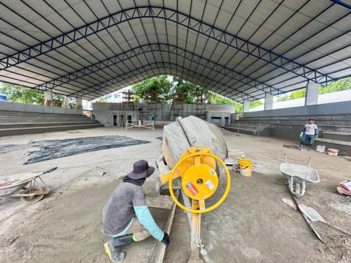 Com apoio da Prefeitura de Parintins e emenda da deputada Mayra Dias, obra do ginásio da Escola Senador João Bosco alcança 70% de execução