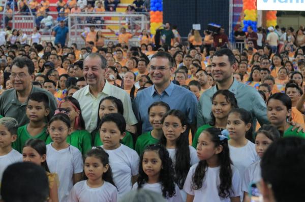 Mateus Assayag reúne Omar, Braga e Saullo em Parintins, enterra rumores de racha e projeta palanque de Lula no Amazonas