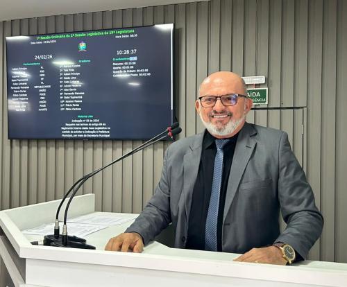 Cabo Linhares solicita novo Mercado para o Caburi e construção de Escola na Comunidade Santa Terezinha