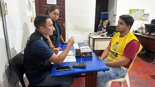 Prefeitura de Parintins inicia entrega do Alvará 2026 ao comércio local