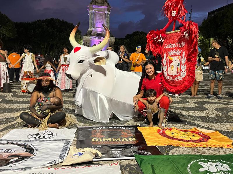 Em Manaus, Boi Garantido participa de ato em defesa dos rios e celebra revogação do Decreto n° 12.600/2025