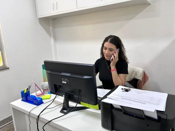 Parintins implanta serviço telefônico 24h para atendimento emergencial em saúde mental