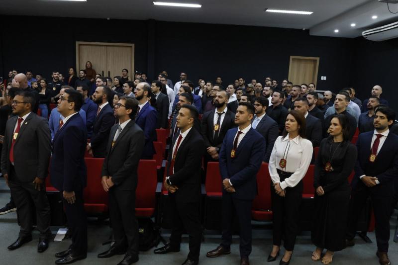 Noventa e sete novos policiais tomam posse na Polícia Civil e reforçam segurança no Amazonas
