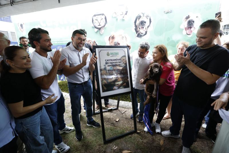 Governador Wilson Lima inaugura sexto Castramóvel na 32ª edição do Governo Presente, no Japiim